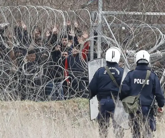 Сколько миль построено пограничной стены?