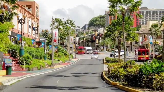 Какой самый большой город на Гуаме?