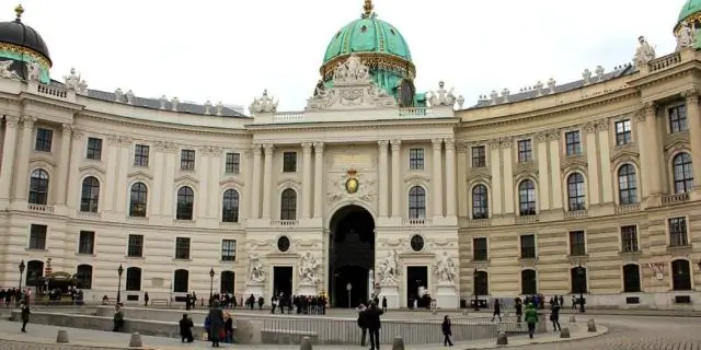 Чем знаменит Монсеррат?