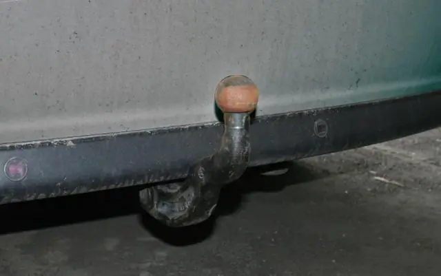 Как ослабить шарнирное соединение прицепного устройства?