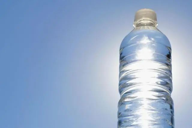 Плохо ли повторно использовать пластиковые бутылки для воды?