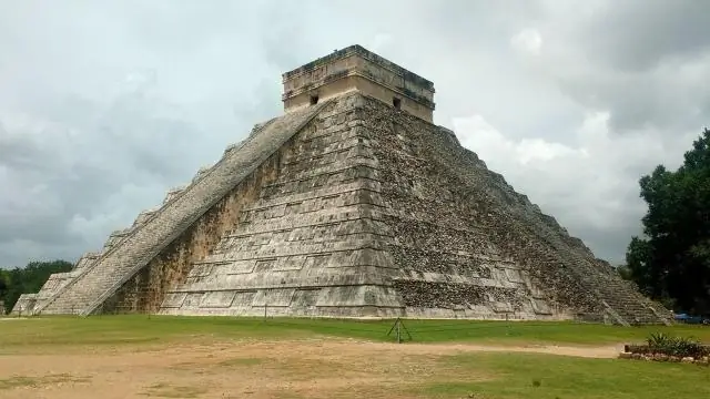 Где находится самый большой храм майя?