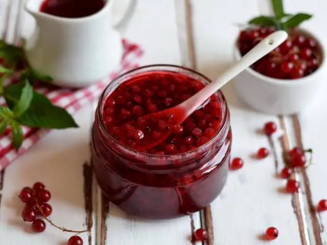 Можно ли жить в складском здании?