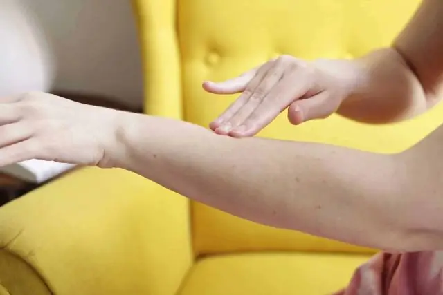 Какого размера гайка на буксирном шаре?