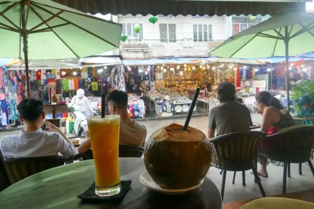 Что можно купить на ночном рынке Хойана?