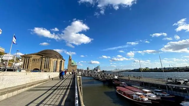 Есть ли в Корона-дель-Мар костровые ямы?