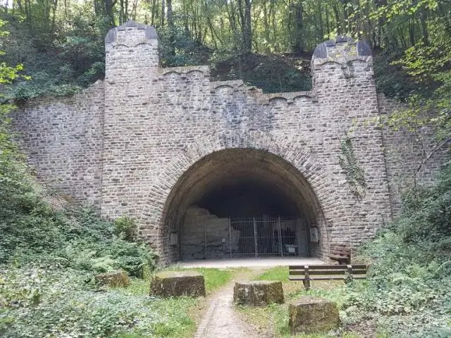 Стоит добавить вторую историю?