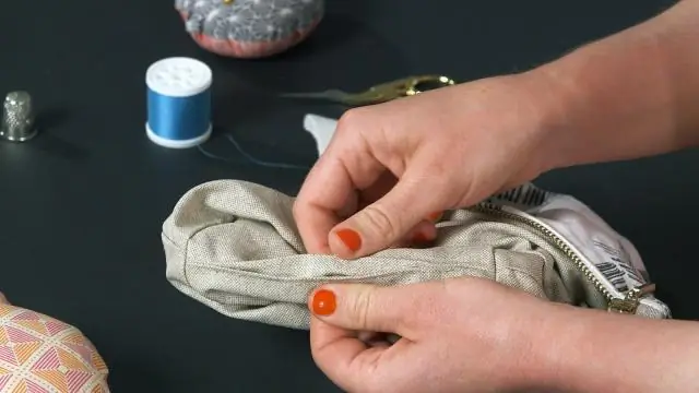 Как закрыть окно дома на колесах?