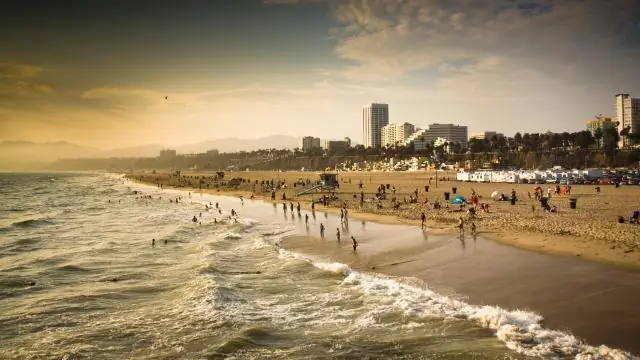 Насколько безопасен пляж Санта-Моника?