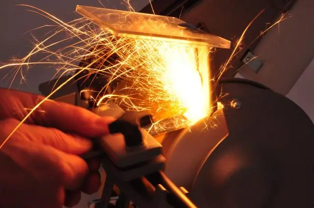 Могу ли я летать с инструментами с батарейным питанием?