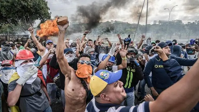 Каков расовый состав Боливии?