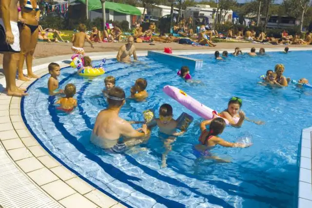 Почему Вьетнам разделился на две части?