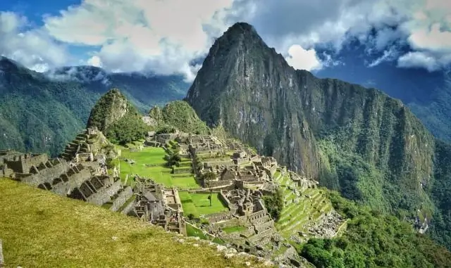 Что такое Мачу-Пикчу по-английски?