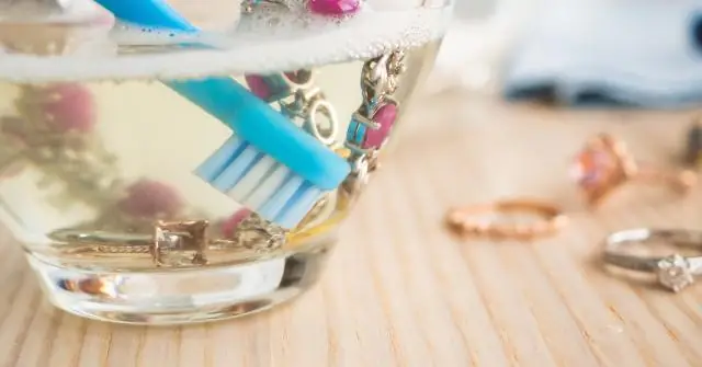 Что вы используете для очистки всплывающего кемпера?