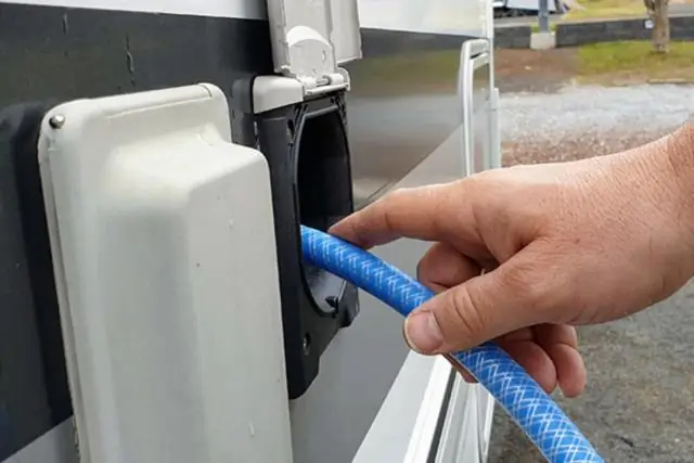 Можно ли слить дома черную воду из жилого автофургона?