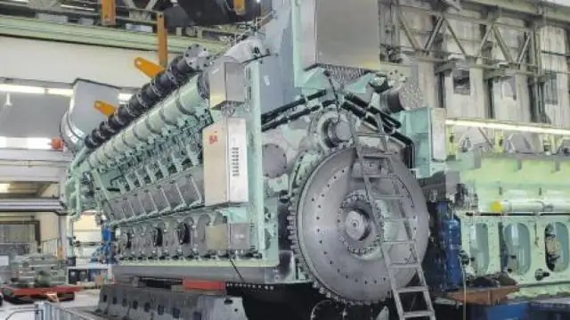 Какой двигатель у круизного лайнера?