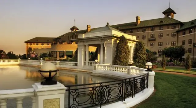 В чем разница между Hershey Lodge и Hershey Hotel?