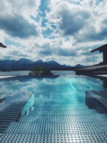 Где находится фабрика Hymer?