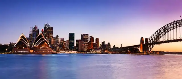 Сидней больше Брисбена?