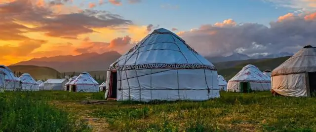 Насколько высоки юрты?