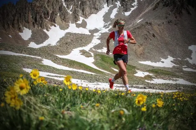Самый сложный в мире скальный подъем идет вниз