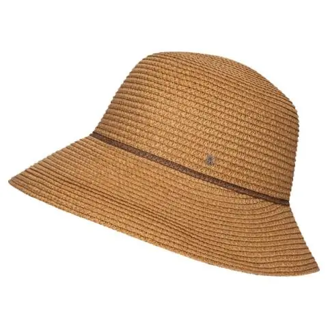 Практична ли соломенная шляпа для пеших прогулок?