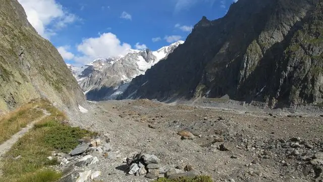 Как заделать дыру в спальном мешке?
