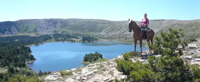 Откройте для себя загадочную Черную лагуну Сория