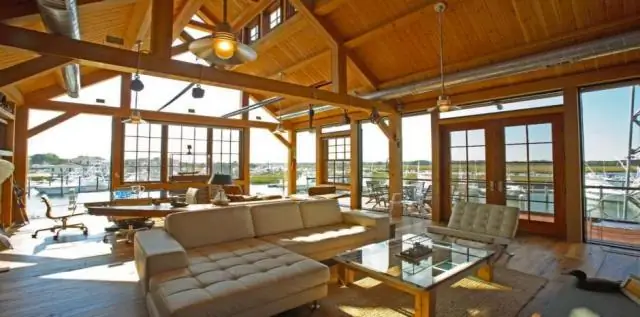 Амели Люкс заканчивает серфинг-карьеру