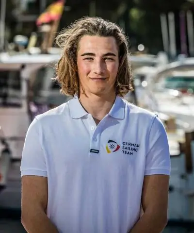 Макс Грой высаживается