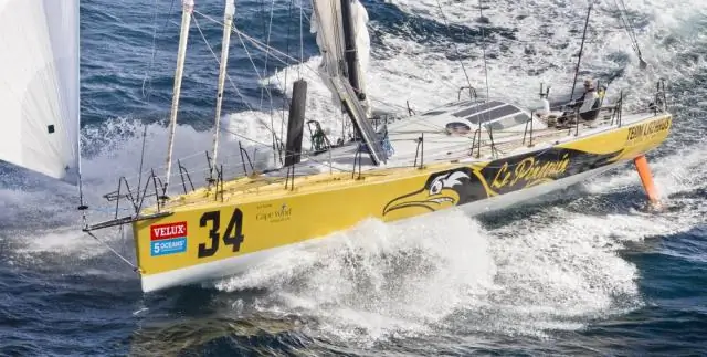 Velux 5 Oceans: почти все яхты обогнули мыс Финистерре и направляются на юг